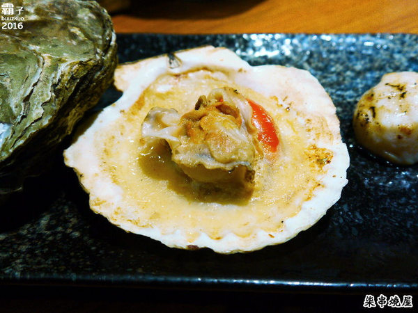 柒串燒屋：柒 串燒屋，加拿大生蠔又大又肥美阿