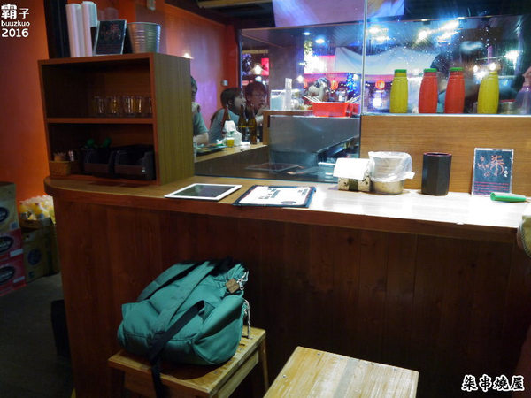 柒串燒屋：柒 串燒屋，加拿大生蠔又大又肥美阿