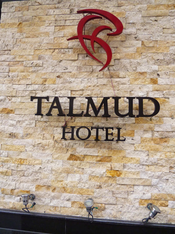 塔木德連鎖飯店原德館:【台中西屯區/住宿】優質舒服的住宿體驗,近逢甲商圈五分鐘路程-塔木德連鎖飯店原德館