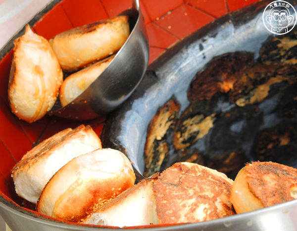 好胃口胡椒餅:呷飽祙【彰化員林・好胃口胡椒餅】是需要小心肉汁爆漿的美味