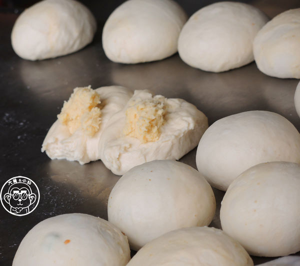 好胃口胡椒餅:呷飽祙【彰化員林・好胃口胡椒餅】是需要小心肉汁爆漿的美味