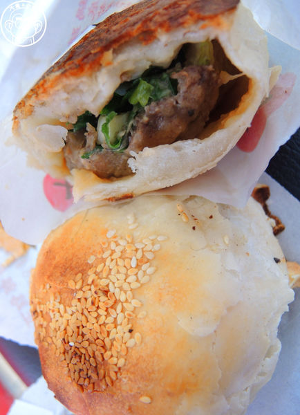 好胃口胡椒餅:呷飽祙【彰化員林・好胃口胡椒餅】是需要小心肉汁爆漿的美味