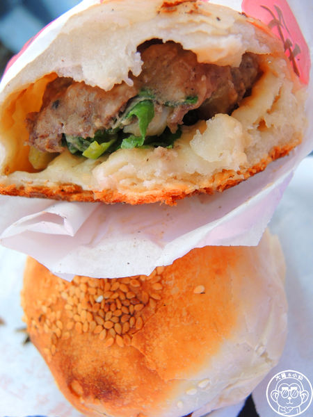 好胃口胡椒餅:呷飽祙【彰化員林・好胃口胡椒餅】是需要小心肉汁爆漿的美味