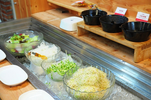 玫瑰盒子:【高雄】買花送花不如來吃花.玫瑰盒子.桑尼瘦不了