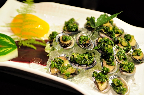 玖店音樂熱炒：【高雄】愛河之心旁的愜意好去處．玖店音樂熱炒．桑尼瘦不了