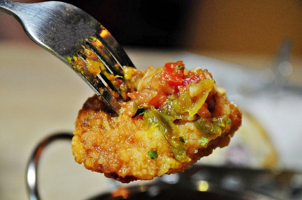 Nooice餐酒館:【高雄】豪宅旁的重鹹放鬆好地方.Nooice餐酒館.桑尼瘦不了