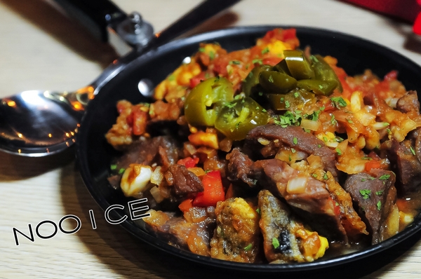 Nooice餐酒館:【高雄】豪宅旁的重鹹放鬆好地方.Nooice餐酒館.桑尼瘦不了