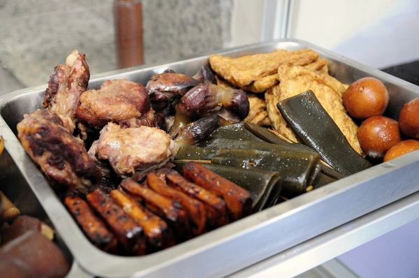 丁二姊:【高雄】四川宜賓的好味道.丁二姊燃麵.桑尼瘦不了