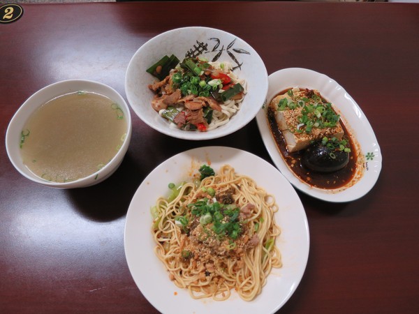 丁二姊：會燃燒的四川麵2~    ..回鍋肉麵篇