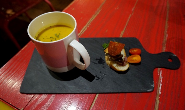 Howfun好飯食堂(光復店)：[國父紀念館] Howfun 好飯食堂：頗划算的商業午餐