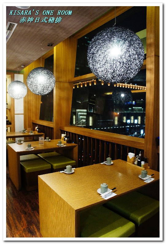 赤神日式豬排(ATT信義店)：市府站日式豬排．馨香美味掛川完熟黑豚厚切──赤神日式豬排