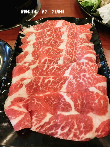 萬客什鍋:【台中食記】燃燒吧!烏骨雞~~嚴選食材創新吃法!新鮮美味小火鍋@萬客什鍋