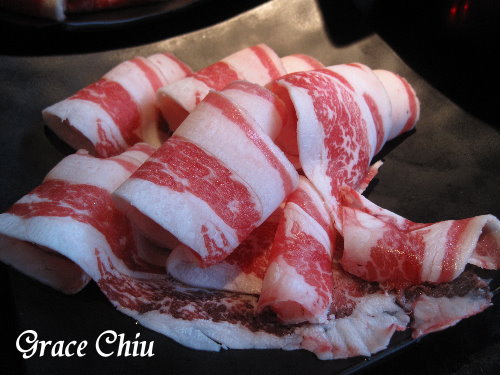 辛殿麻辣鍋信義店(ATT 4 FUN)~牛五花