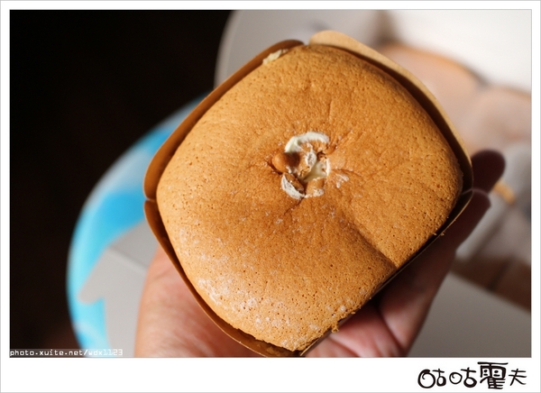 咕咕霍夫 烘焙美味：[試吃]咕咕霍夫~鮮奶乳酪蛋糕＆超柔牛奶戚風蛋糕❤不甜不膩♡送禮自吃兩相宜