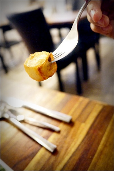 September Café 九月咖啡:【September Café 九月咖啡】文青咖啡館,深深覺得鹹食大勝甜點啊!