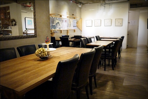 September Café 九月咖啡:【September Café 九月咖啡】文青咖啡館,深深覺得鹹食大勝甜點啊!