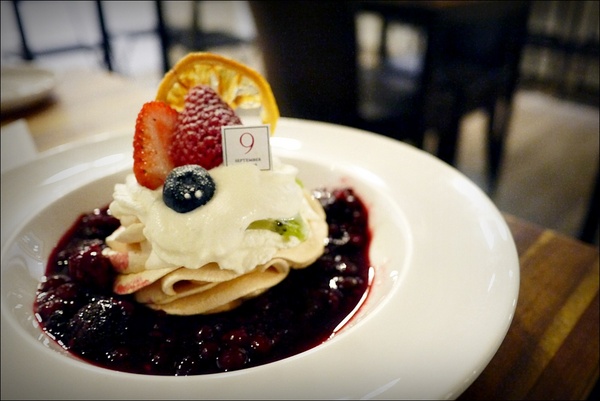 September Café 九月咖啡:【September Café 九月咖啡】文青咖啡館,深深覺得鹹食大勝甜點啊!