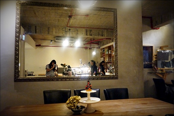 September Café 九月咖啡:【September Café 九月咖啡】文青咖啡館,深深覺得鹹食大勝甜點啊!