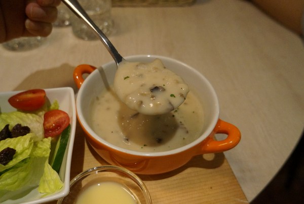 Love One 樂昂咖啡(ATT4FUN):樂昂 ♥Loveone ♥ 蝴蝶結蜜糖吐司