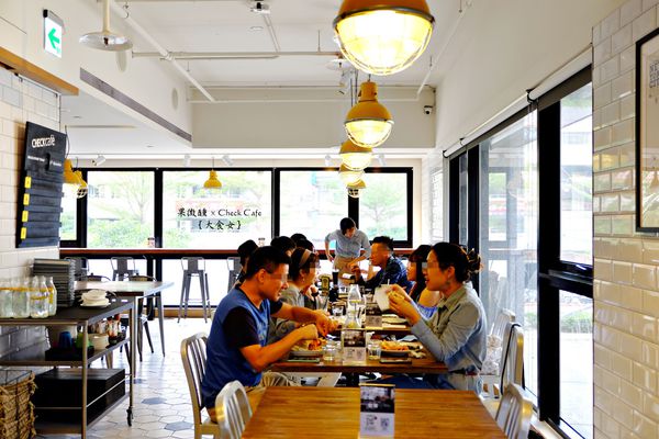 台啤果微醺x雀客咖啡-果微醺午茶時光