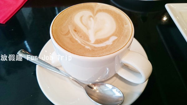 006La Mere Poulard Cafe 普拉嬤嬤.JPG