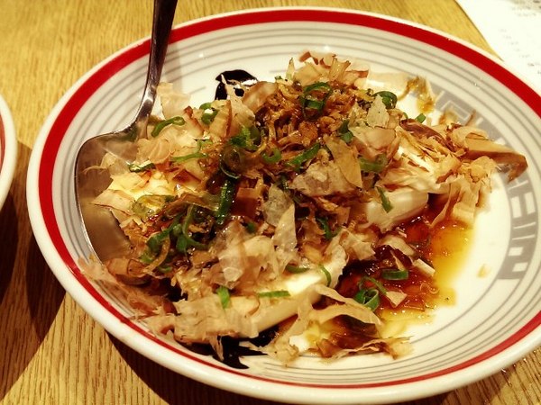 屯京拉麵(中山店):《台北》屯京拉麵│麵Q入味之豚骨拉麵~鐵板豬排煮也很夠味!@中山站