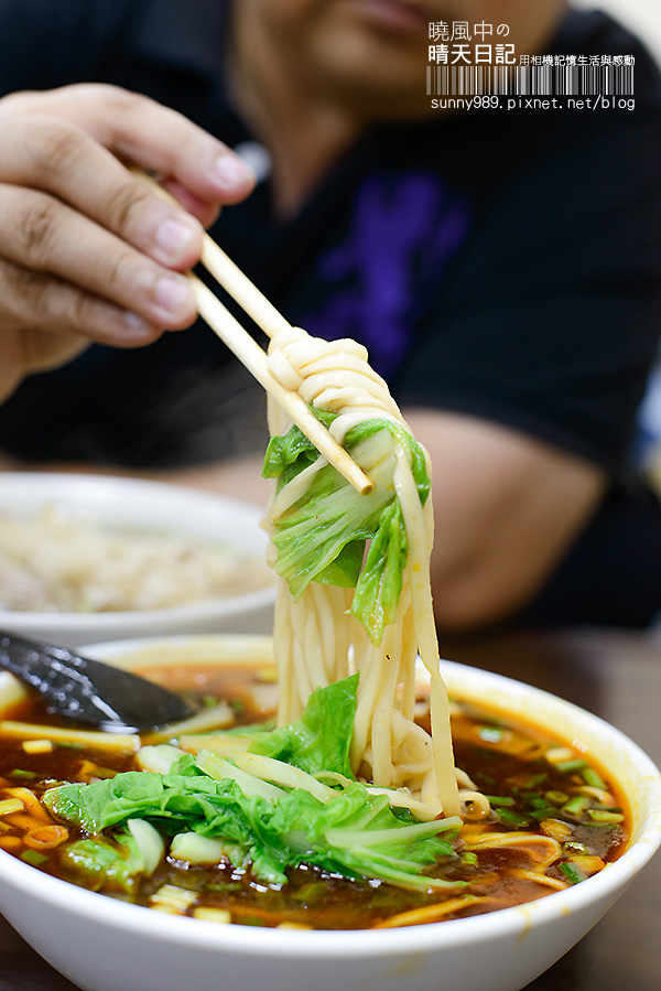 忠誠牛肉麵:天母管飽牛肉麵選擇-忠誠牛肉麵