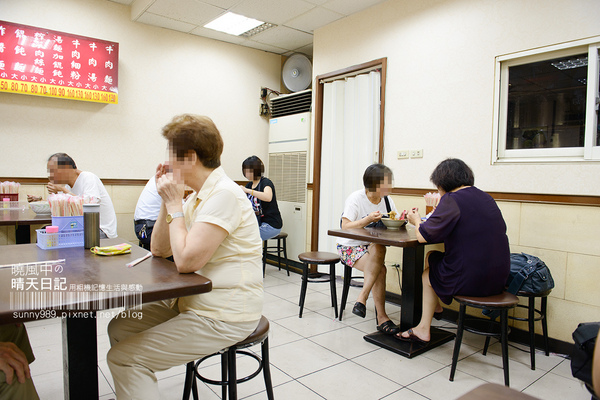 忠誠牛肉麵:天母管飽牛肉麵選擇-忠誠牛肉麵