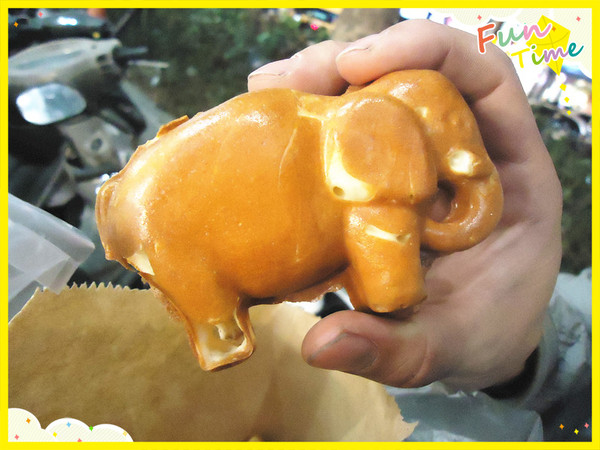 日本冠軍剪刀式雞蛋糕:【台中食記】平民美食♥顛覆傳統造型多變化@逢甲夜市--日本冠軍剪刀式雞蛋糕