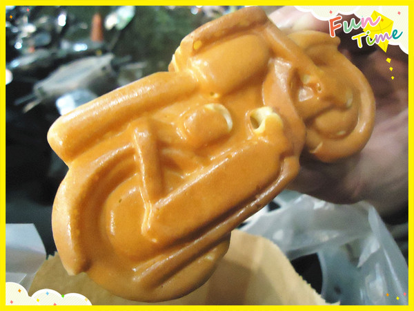 日本冠軍剪刀式雞蛋糕:【台中食記】平民美食♥顛覆傳統造型多變化@逢甲夜市--日本冠軍剪刀式雞蛋糕