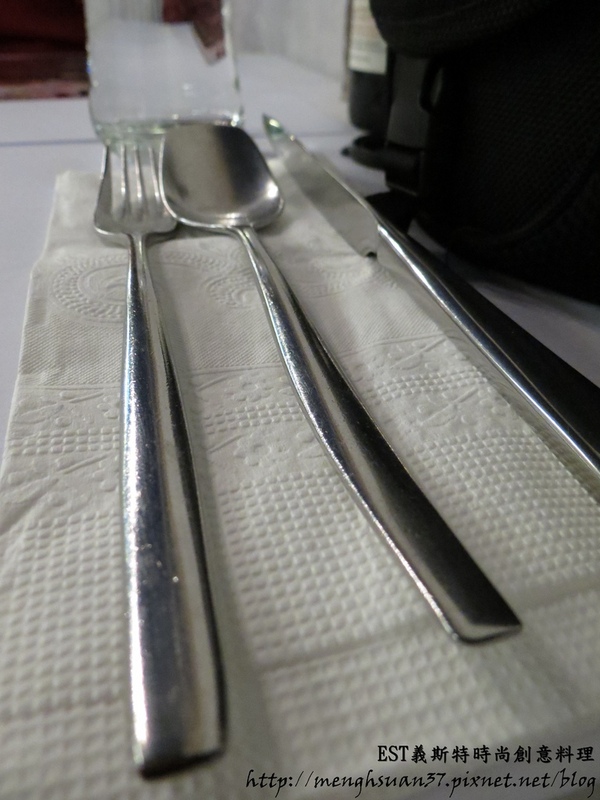 義斯特義式創意料理：食ｉｎ中壢。好吃又有創意的排餐哪裡找？就在【義斯特時尚創意料理】