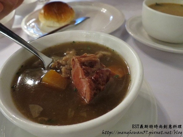 義斯特義式創意料理：食ｉｎ中壢。好吃又有創意的排餐哪裡找？就在【義斯特時尚創意料理】