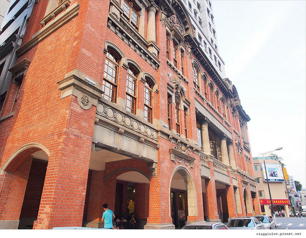 統一星巴克保安門市：【台北Taipei-Dadaocheng】大稻埕古蹟咖啡館 星巴克保安門市百年建築飄溢咖啡香