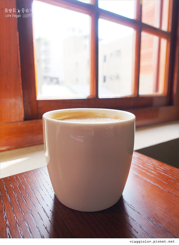 統一星巴克保安門市：【台北Taipei-Dadaocheng】大稻埕古蹟咖啡館 星巴克保安門市百年建築飄溢咖啡香