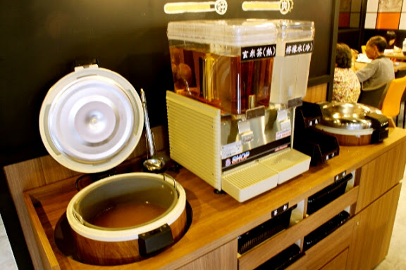 開丼:【羽諾食記】開丼●東區美食●地表上最強燒肉丼●地表無雙牛排丼