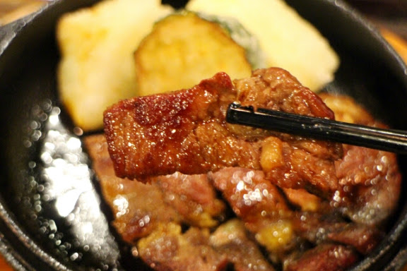 開丼:【羽諾食記】開丼●東區美食●地表上最強燒肉丼●地表無雙牛排丼