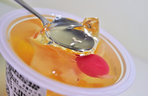 松貝進口食品專賣店:【高雄】美術館旁的高級日本零食雜貨店.松貝進口食品專賣店.桑尼瘦不了