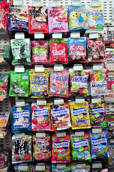 松貝進口食品專賣店:【高雄】美術館旁的高級日本零食雜貨店.松貝進口食品專賣店.桑尼瘦不了