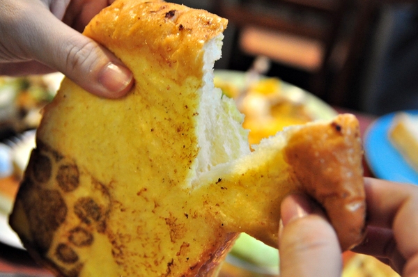 熊巴吐司：【高雄】高師大附近的台灣黑熊早午餐．熊巴吐司．桑尼瘦不了