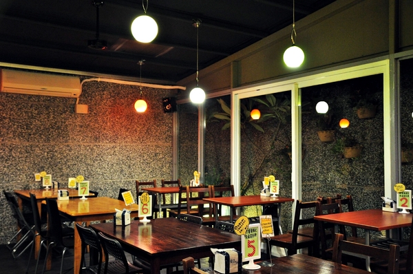 熊巴吐司：【高雄】高師大附近的台灣黑熊早午餐．熊巴吐司．桑尼瘦不了