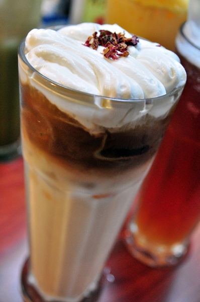 熊巴吐司：【高雄】高師大附近的台灣黑熊早午餐．熊巴吐司．桑尼瘦不了