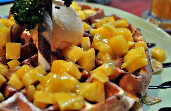 熊巴吐司：【高雄】高師大附近的台灣黑熊早午餐．熊巴吐司．桑尼瘦不了