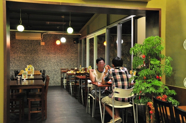 熊巴吐司：【高雄】高師大附近的台灣黑熊早午餐．熊巴吐司．桑尼瘦不了