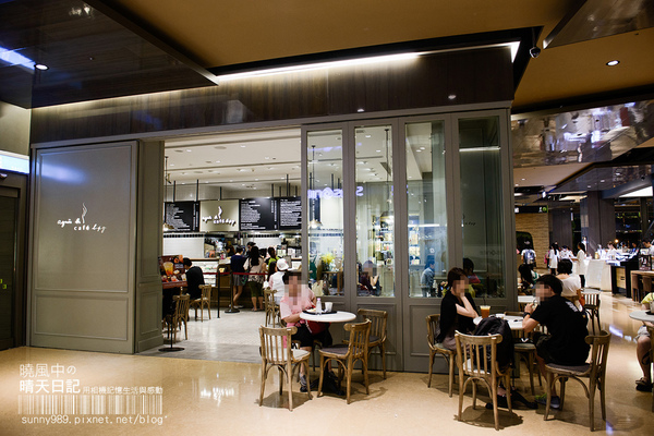 agnes b. cafe(京站店)：【agnes b cafe lpg 京站】來客偽貴婦的氣質下午茶