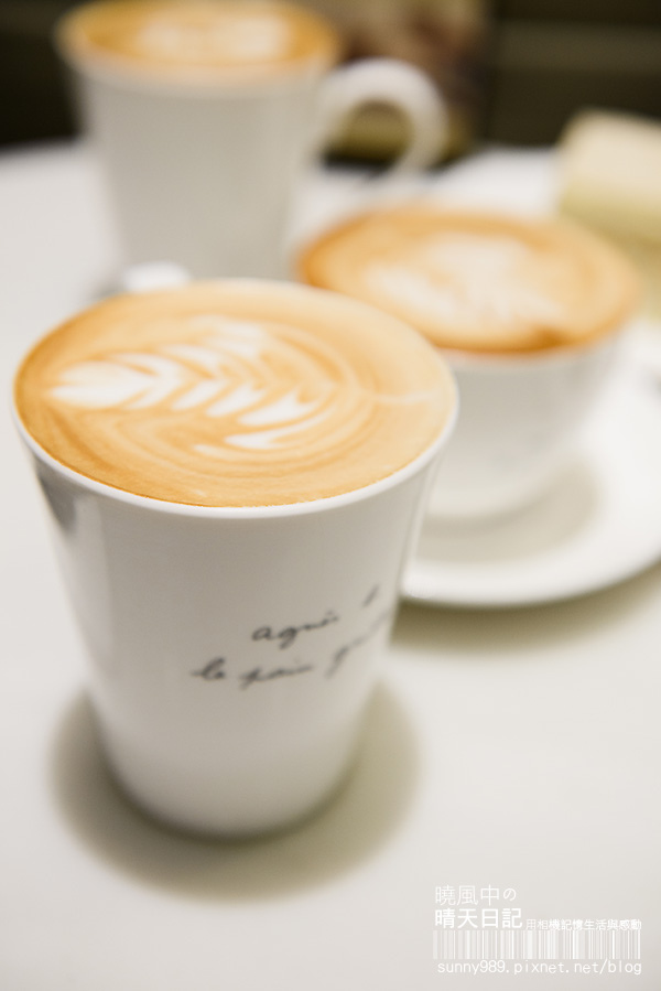 agnes b. cafe(京站店)：【agnes b cafe lpg 京站】來客偽貴婦的氣質下午茶