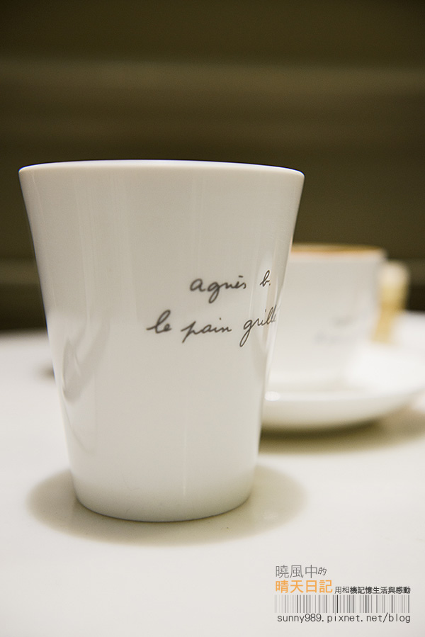 agnes b. cafe(京站店)：【agnes b cafe lpg 京站】來客偽貴婦的氣質下午茶