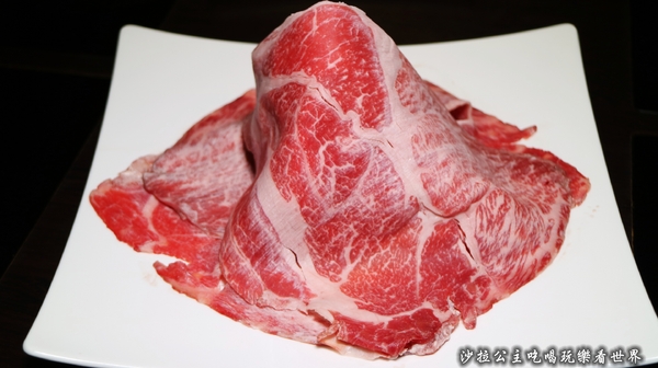 鼎膾一品涮涮鍋：台北內湖『鼎膾一品涮涮鍋』純種和牛買一送一/近國防醫學院旁