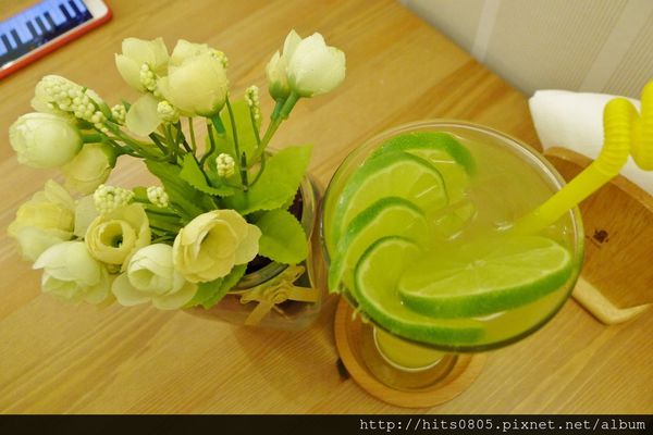 Le Petit Waffle蕾蓓蒂比利時鬆餅專賣店：邀約-豐盛水果瓦芙饗宴.蕾蓓蒂比利時鬆餅!