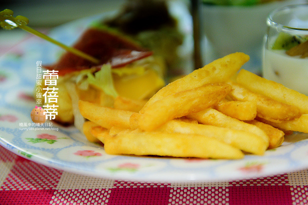 Le Petit Waffle蕾蓓蒂比利時鬆餅專賣店：【邀約 | 蕾蓓蒂】隱身巷內的私家下午茶小店 父女店主微甜蜜美味比利時列日鬆餅