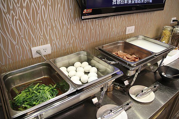 RF Hotel 富裕自由商旅(忠孝館)